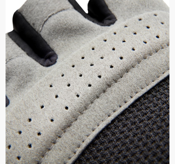 reebok_14513_black_1_1748651112-f04a8dfbf4e7fd83cd88ff4dc2e6c6ae.jpg